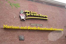 Los Ponchos - overdag